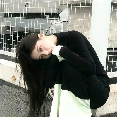 某天后之女酒吧消费天价，评论区两极分化，整整一周引热议